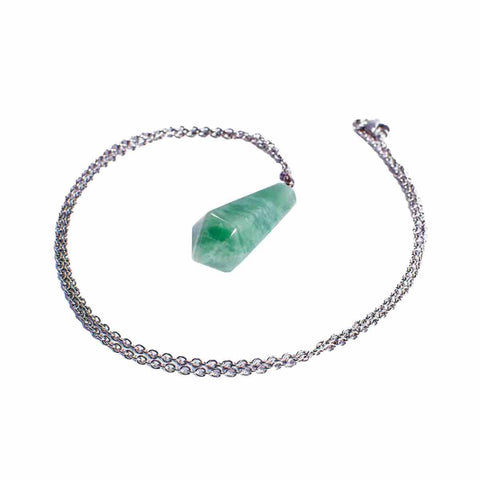 Collar de Jadeíta Verde Péndulo - Piedras Naturales con Dije y Cadena de Acero Inoxidable para Mujer - Joyería Artesanal Elegante